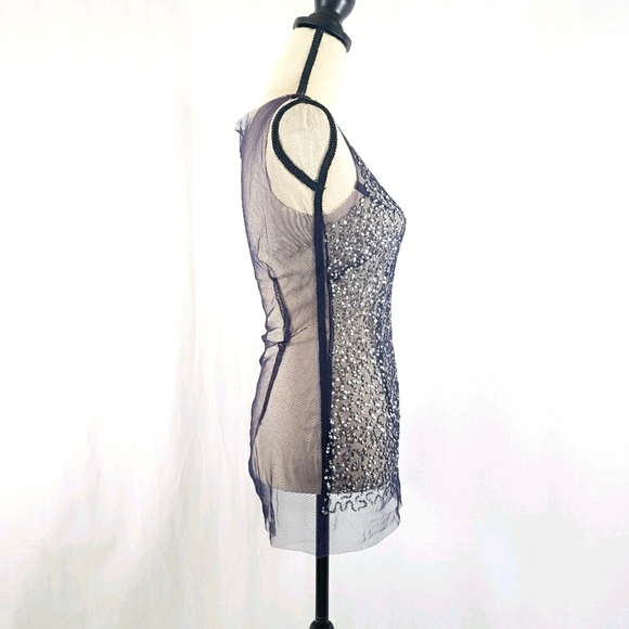 โจBeautiful Passport Navy Blue Embroidery Mesh Topโจ - Picture 6 of 8